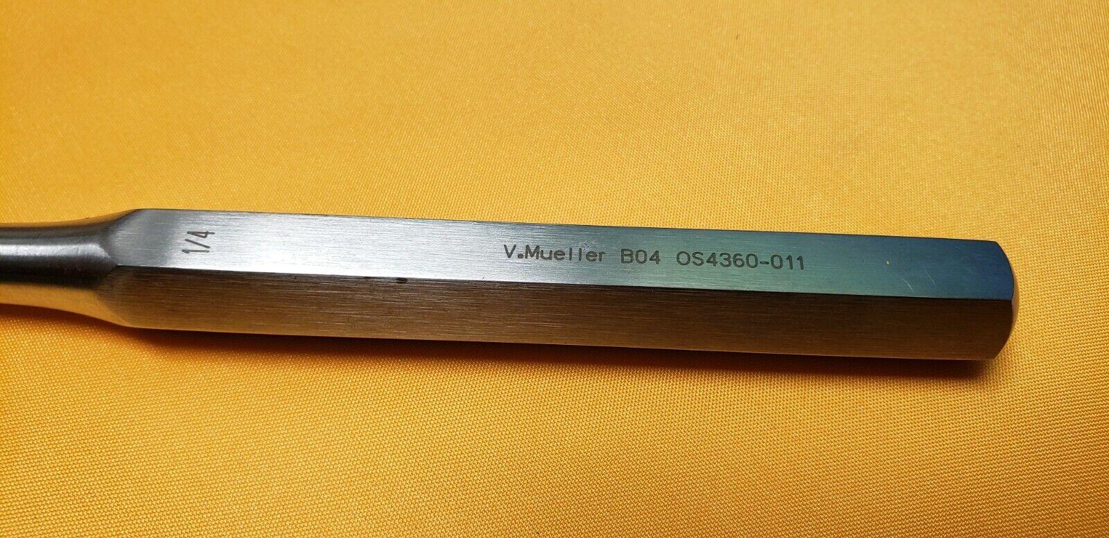 V. Mueller OS4360 Surgical Orthopedic Hibbs Gouges 9.5" Curved 6mm Blade