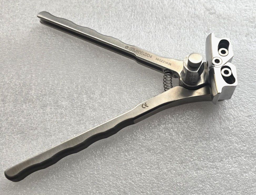 Zimmer Orthopedic Plate Bender 7" Orthopedic Instruments