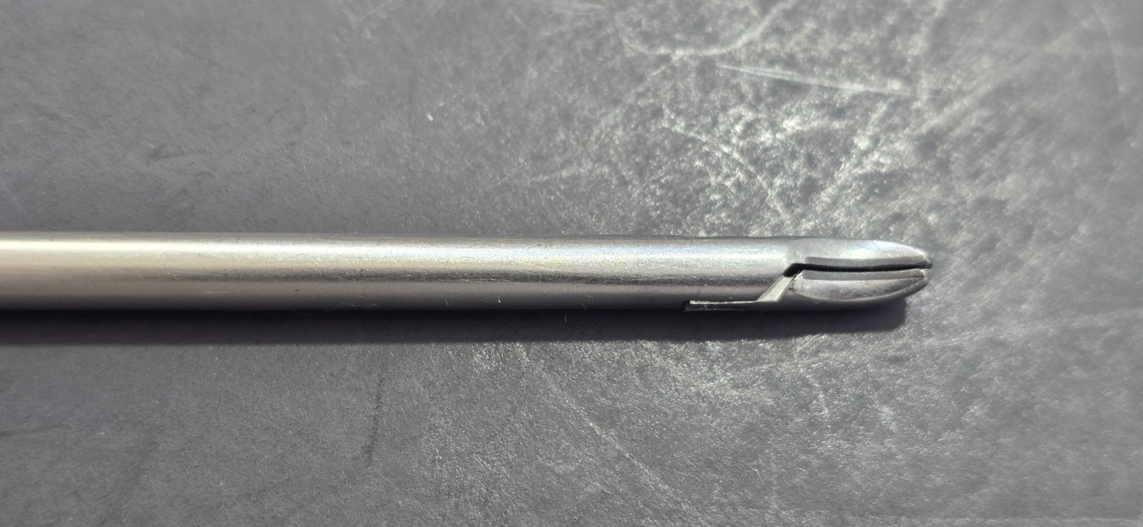 Jarit Laparoscopic Needle Holder 5mm x 33cm Carbide Right Curve Ratchet handle