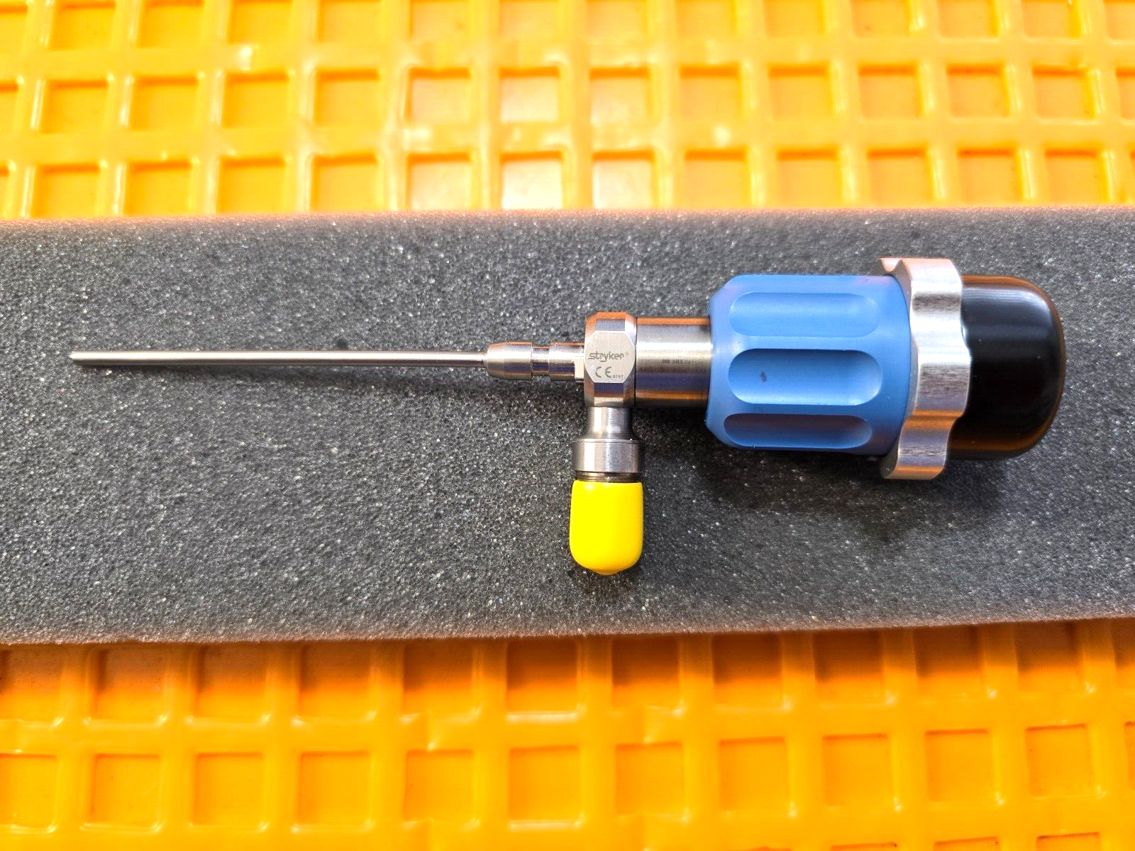 Stryker 502-526-010 Small Joint Arthroscope 2.7mmx0° C-Mount Speed Lock