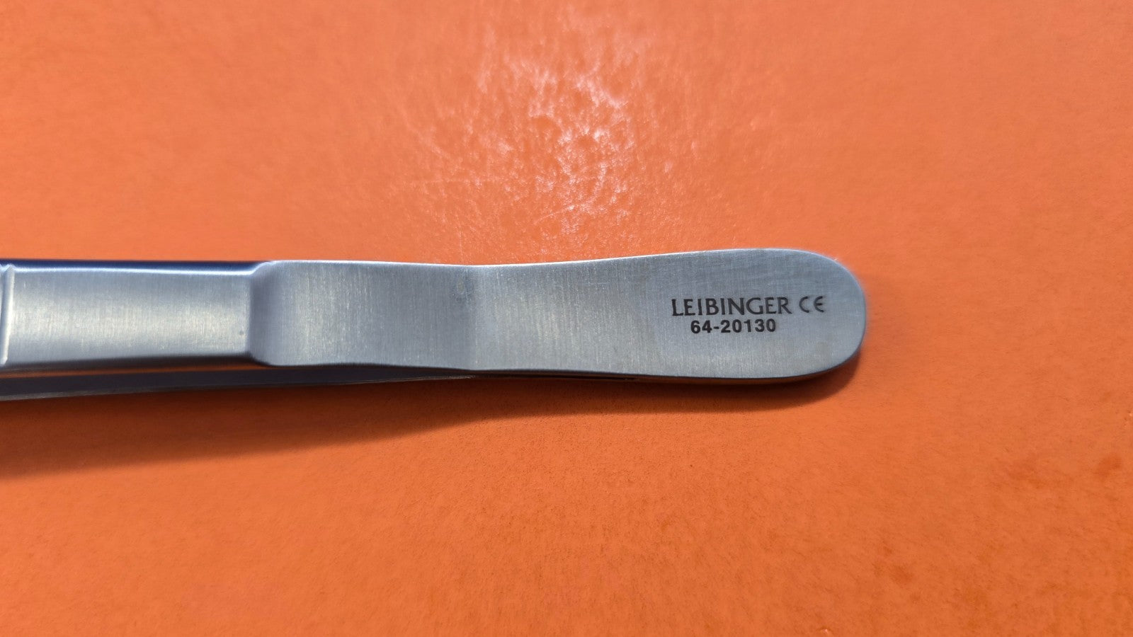 Leibinger Surgical Plate & Screw Holding Forceps 6" Curved