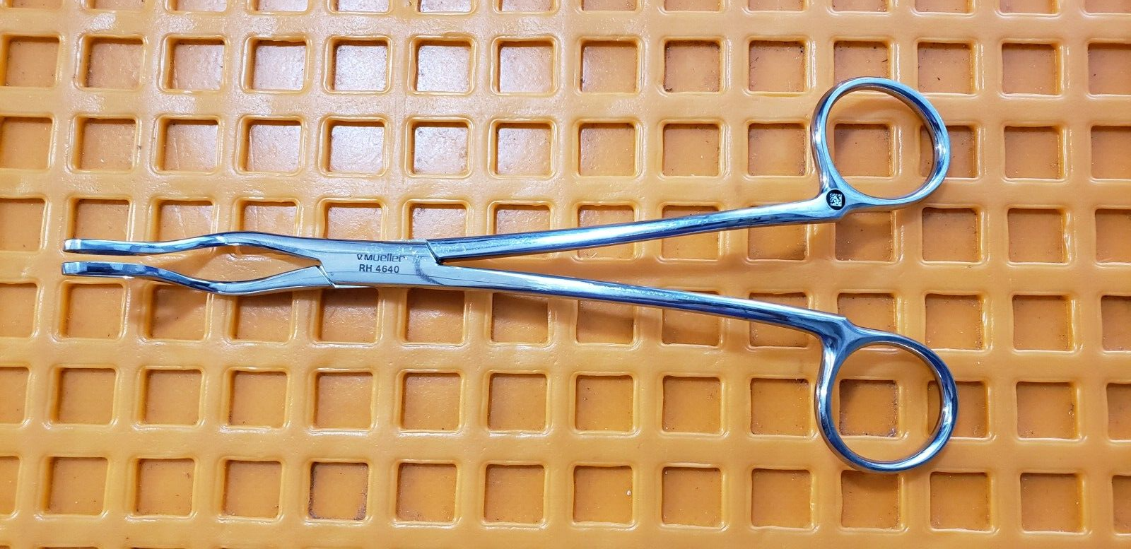 V. Mueller RH4640 Surgical Adenoid Forceps 7 3/8" with out Ratchet.