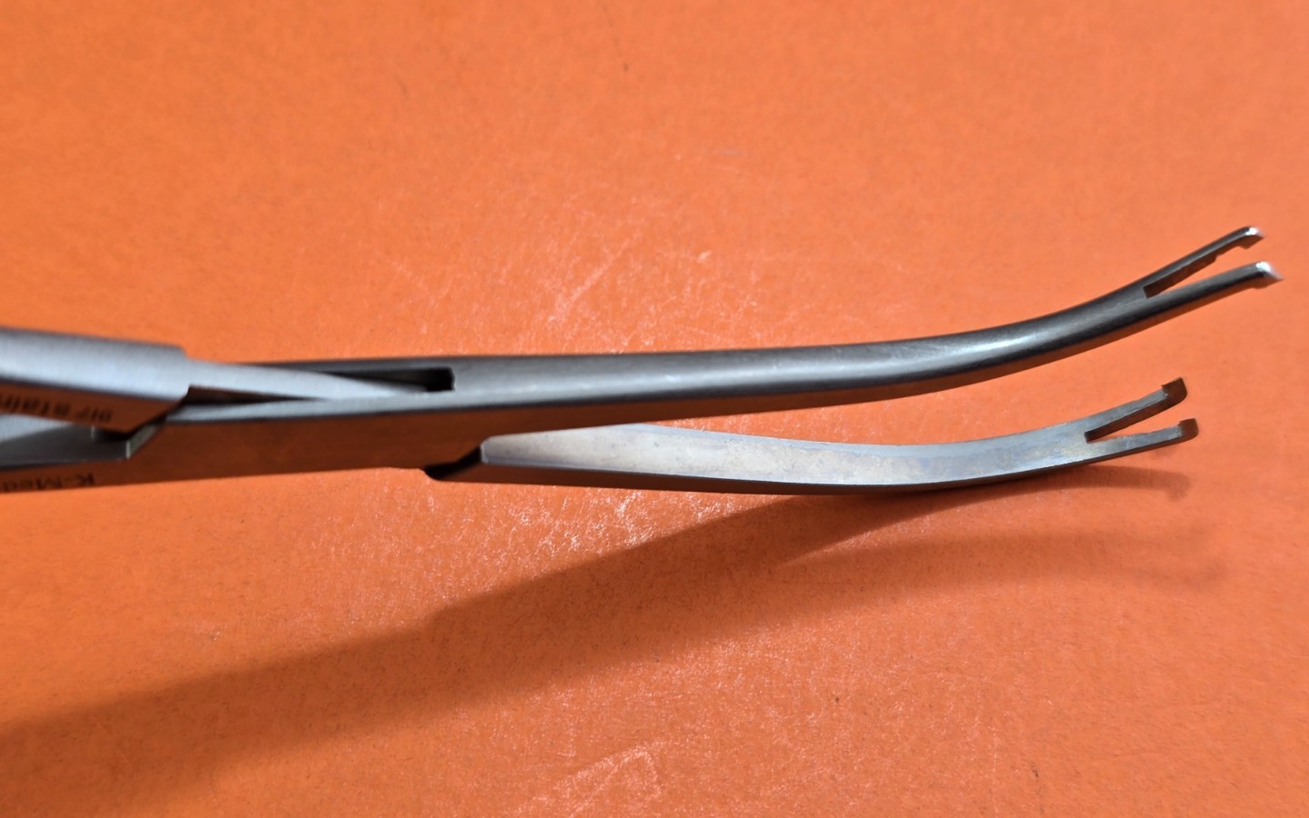 K-Medic KM 69-795 Orthopedic Rosenbloom Clamp 6.5" Curved 2x2 teeth