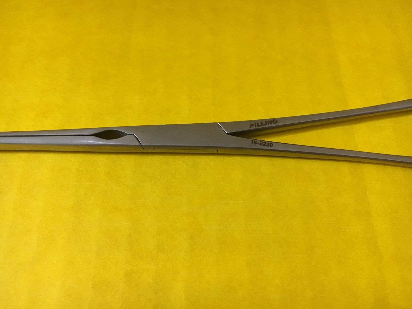 Pilling Surgical Scudder Clamp, Straight, 9-1/2" REF: 18-5230