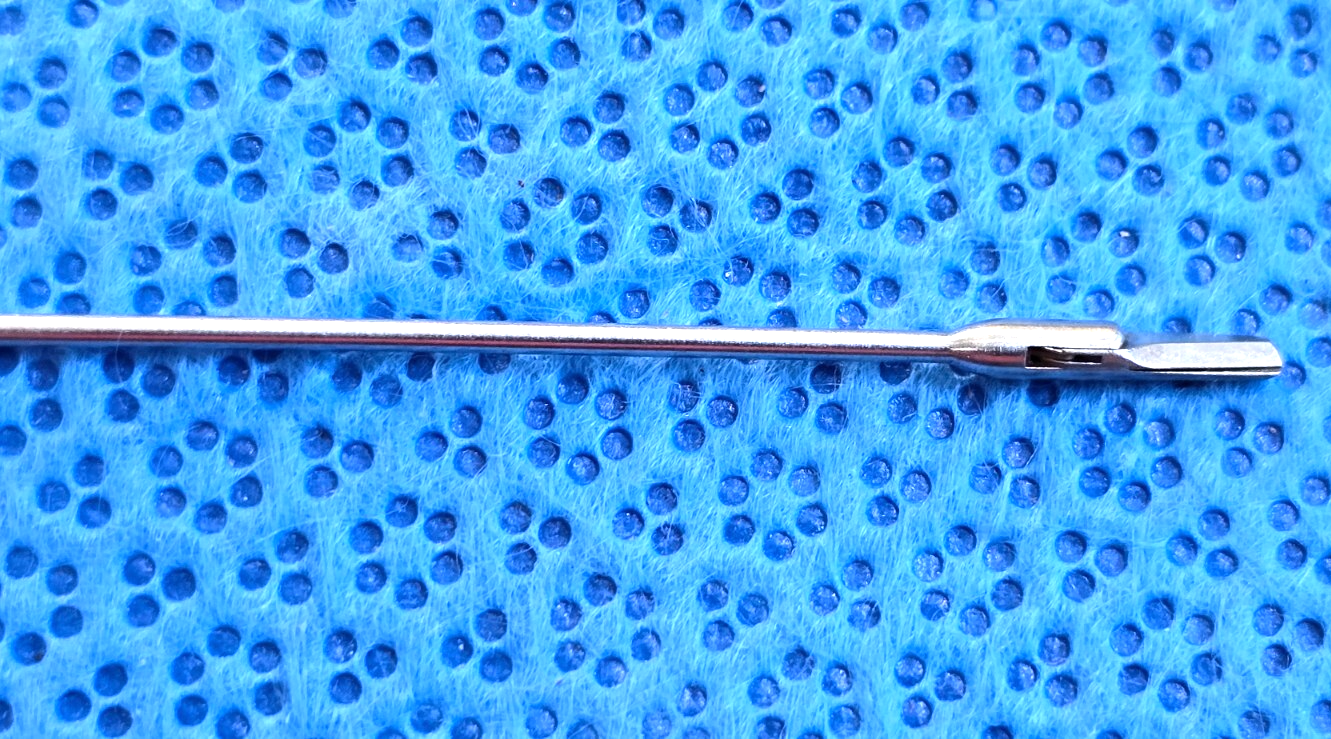 Karl Storz Surgical Horizontal Scissors 5Fr x 23cm Blunt Tip Straight