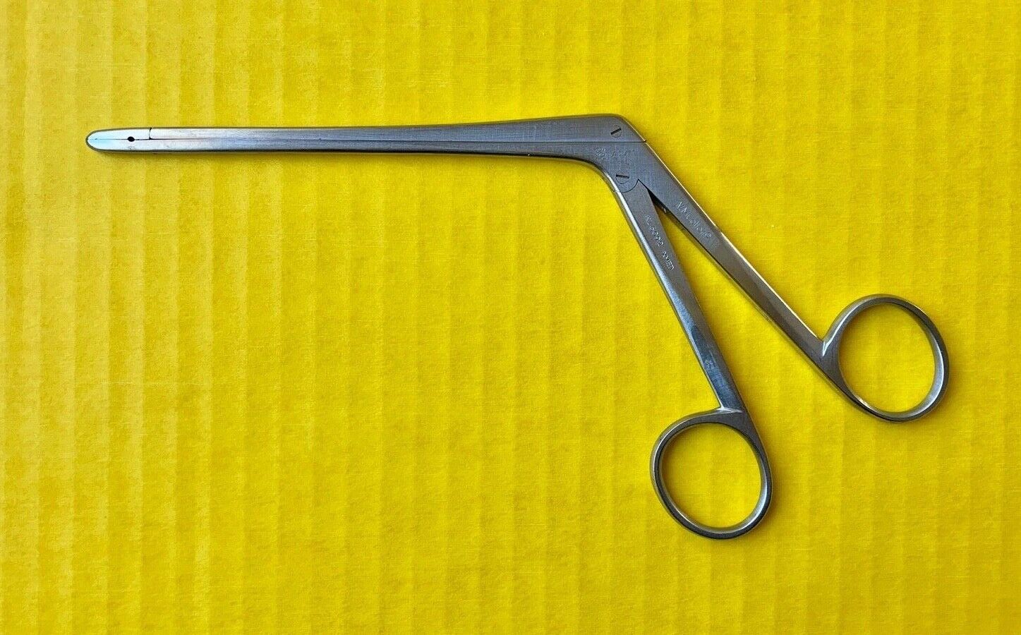 V. Mueller Love-Gruenwald Forceps, Straight, 3 x 10 Wide Cup Jaws REF: NL6092