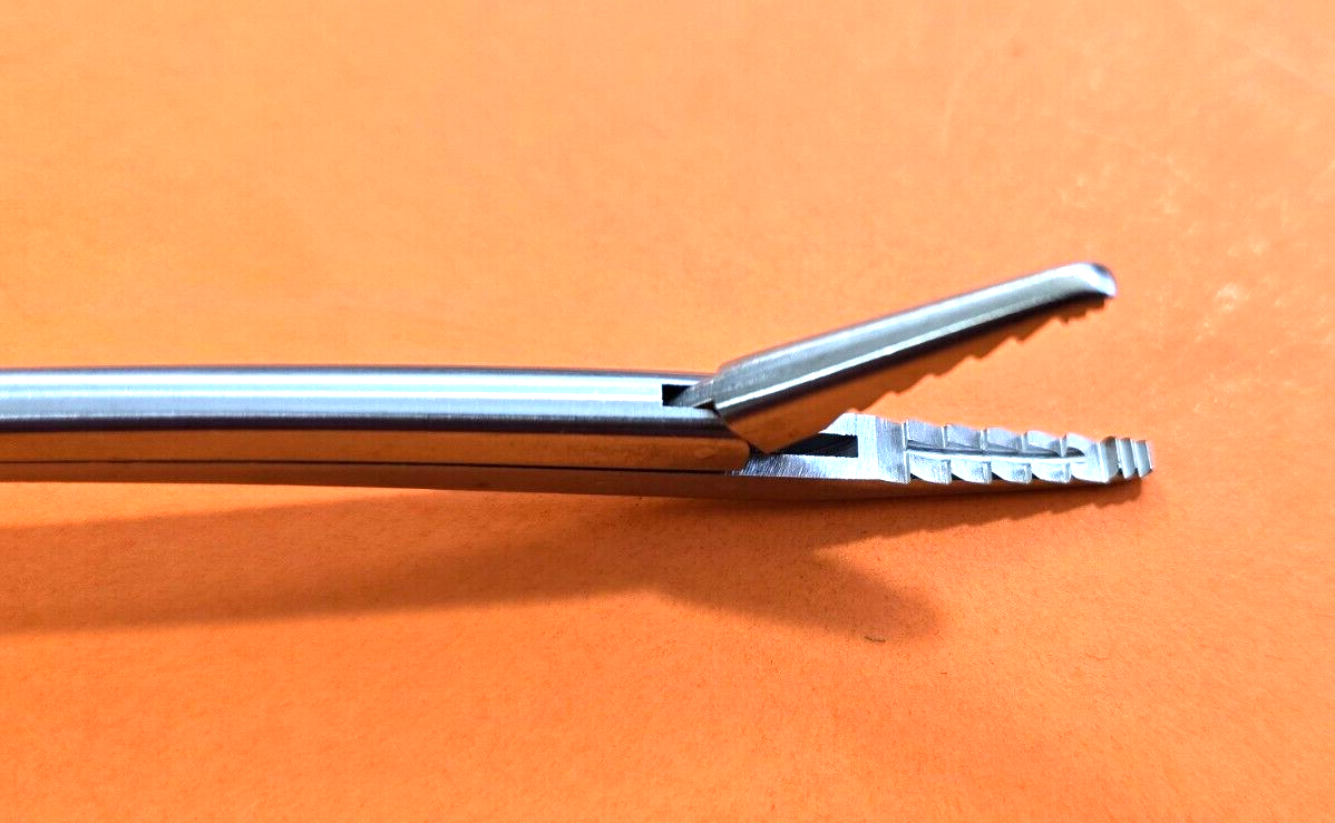 BOSS Surgical Tube Passing Forceps with Ratchet 9 3/4"