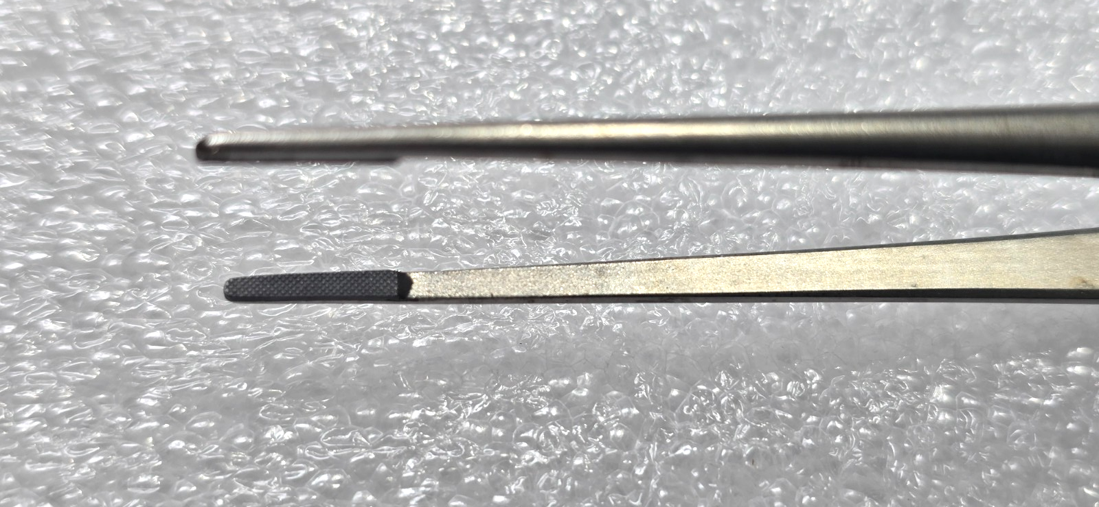 Codman 36-6005 Surgical Cushing Tissue Forceps 7" Carb Bite Tip