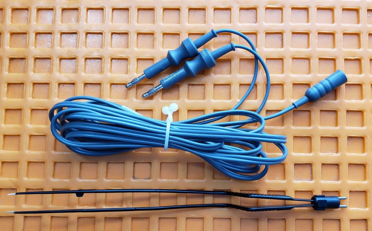 Medtronic 9569690 Surgical Bissinger Bipolar Forceps 9" Straight &Cable Reusable