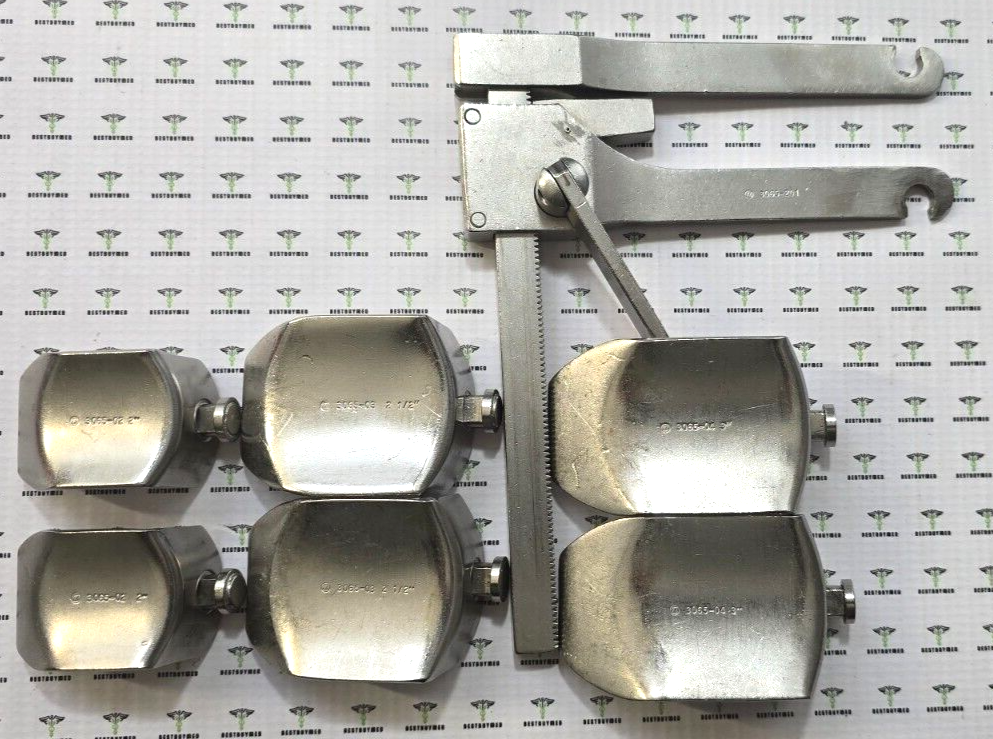 Zimmer Surgical Orthopedic Downing Retractor with 6 Blades