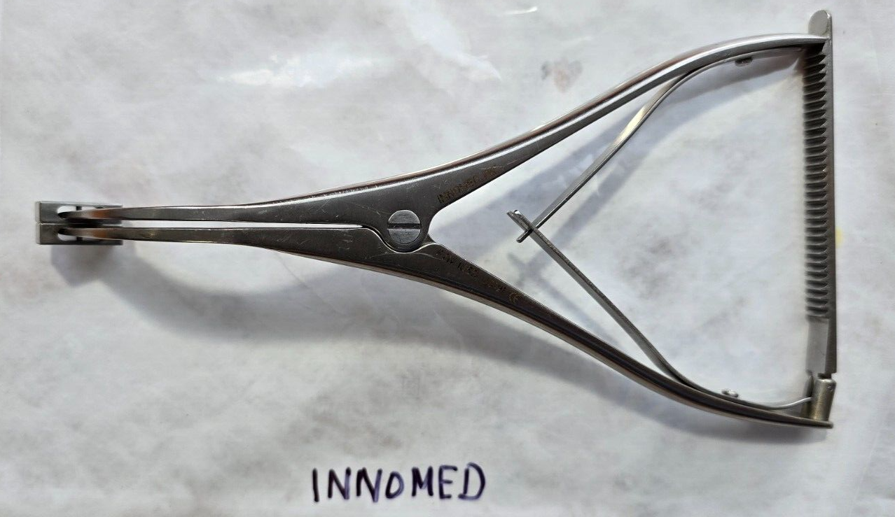 INNOMED 1855 Orthopedic Femoral Spreader with Calibrated Ratchet