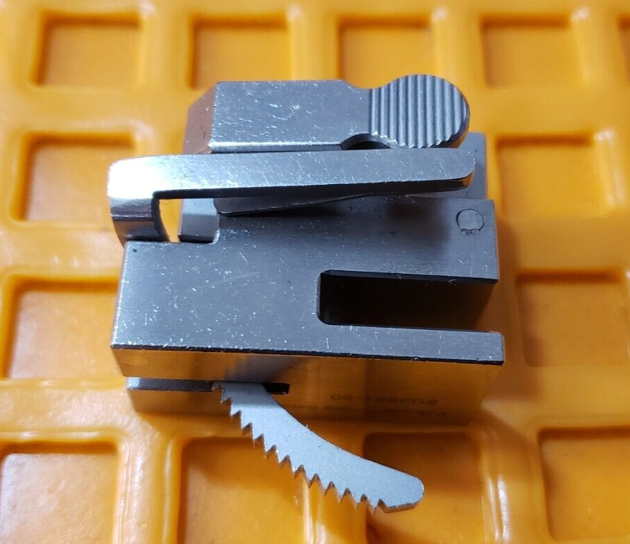 V.Mueller SU2951-50 Surgical Orthopedic Retractor Holding Clamp with ratchet