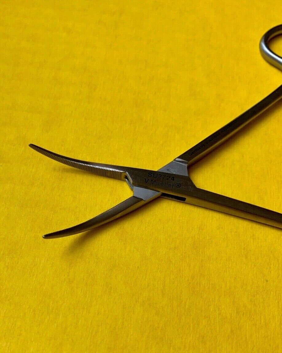 V. Mueller Coller Artery Forceps, Curved, 5.5" REF: SU2724