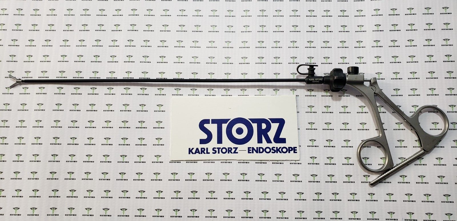 Karl Storz Grasping Forceps 3mm serrated Jaws Ratchet Handle