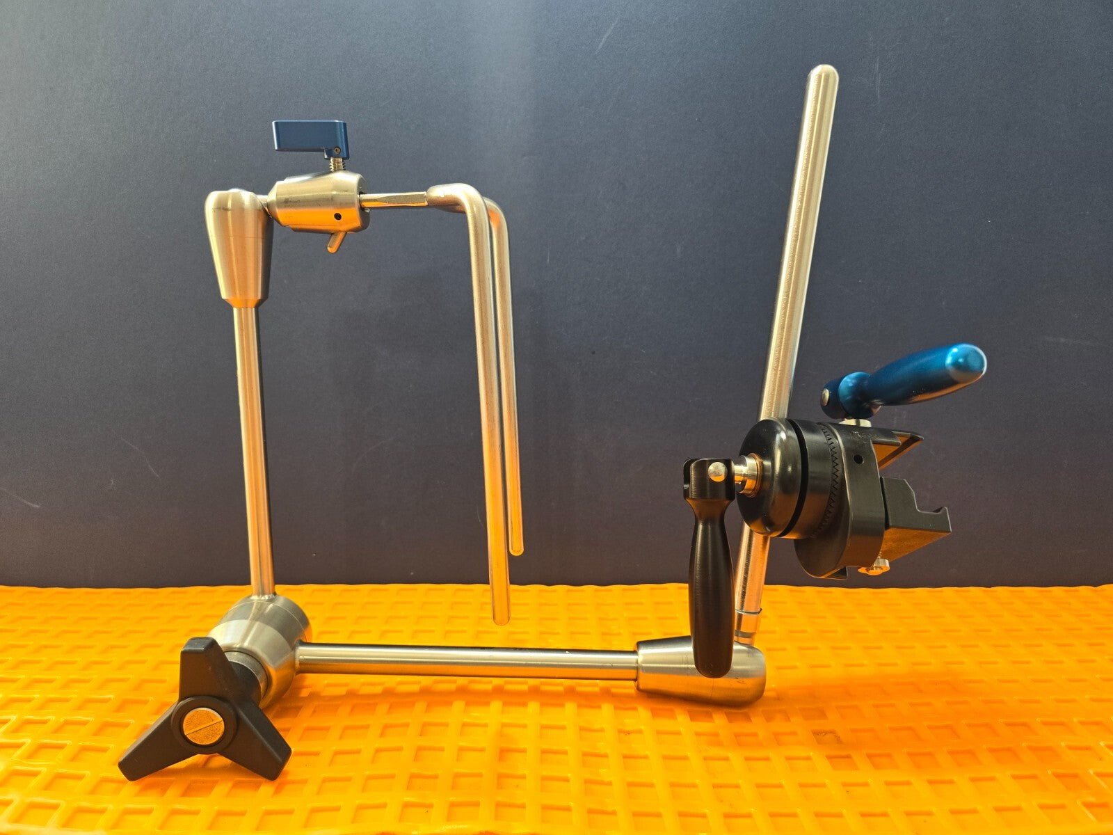 TSI Phantom ML Angled Table Mounted Arm Quick Connect with Automated Rail Clamp
