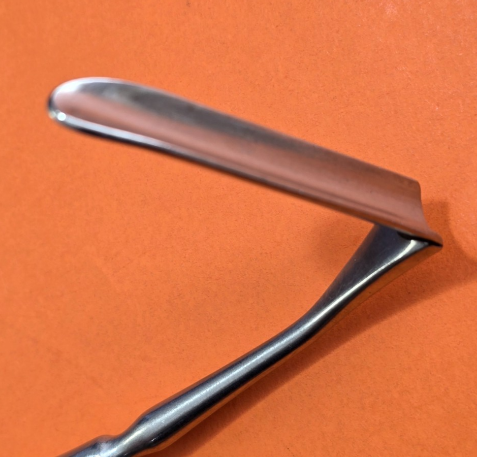 Karl Storz N-4871 Surgical Aufricht Retractor 11mm x 60mm (USA)