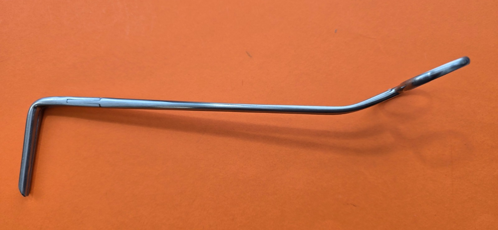 V. Mueller Surgical Best Right Angle Colon Clamp 11" REF: SU 7062