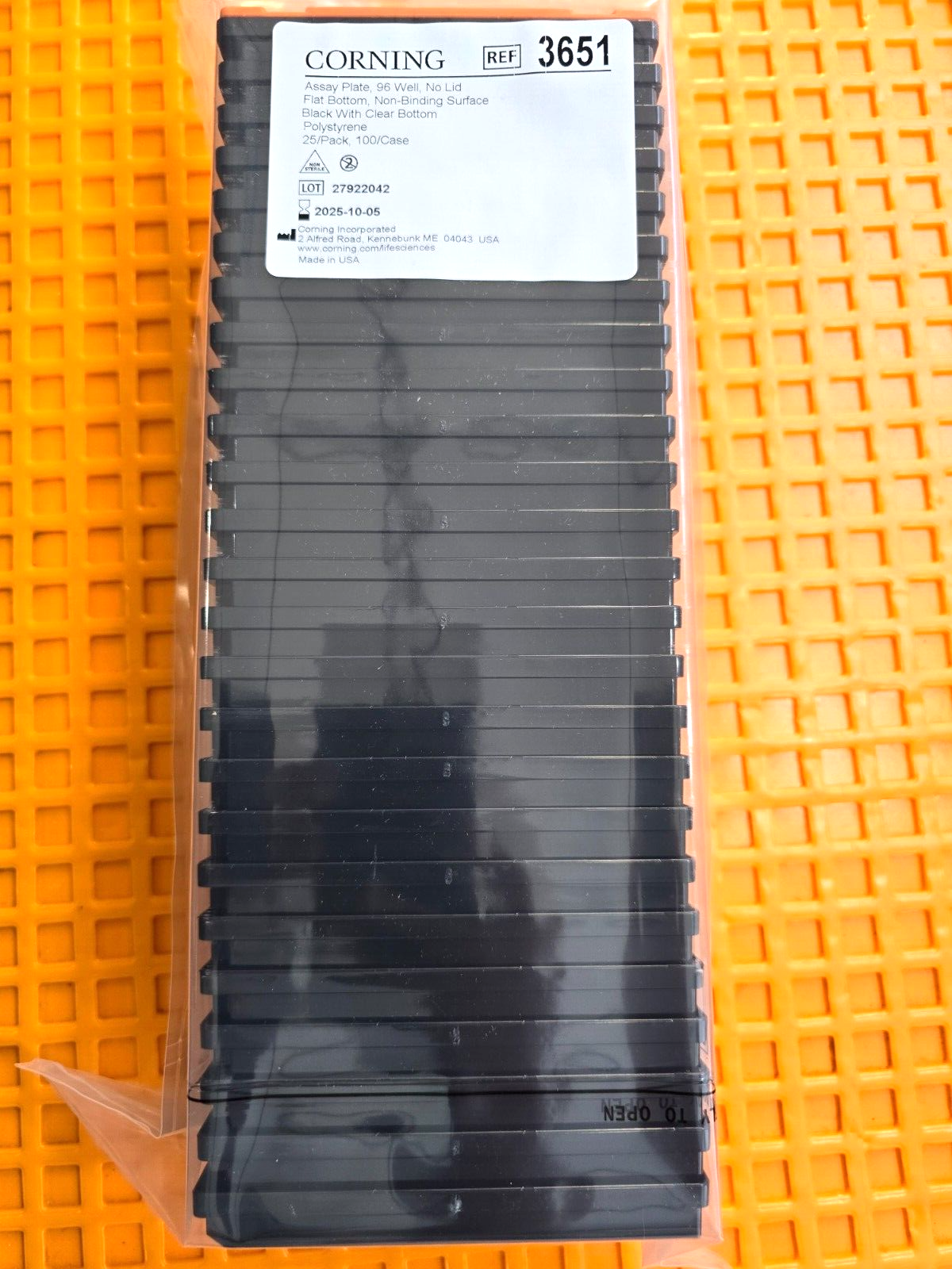 Box of 25, CORNING Assay Plate 96 Well No Lid Flat Bottom Ref:3651