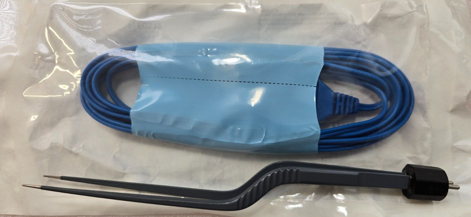 Valleylab Surgical Bayonet Bipolar Forceps 7.25" Reusable W-Bipolar Cable.