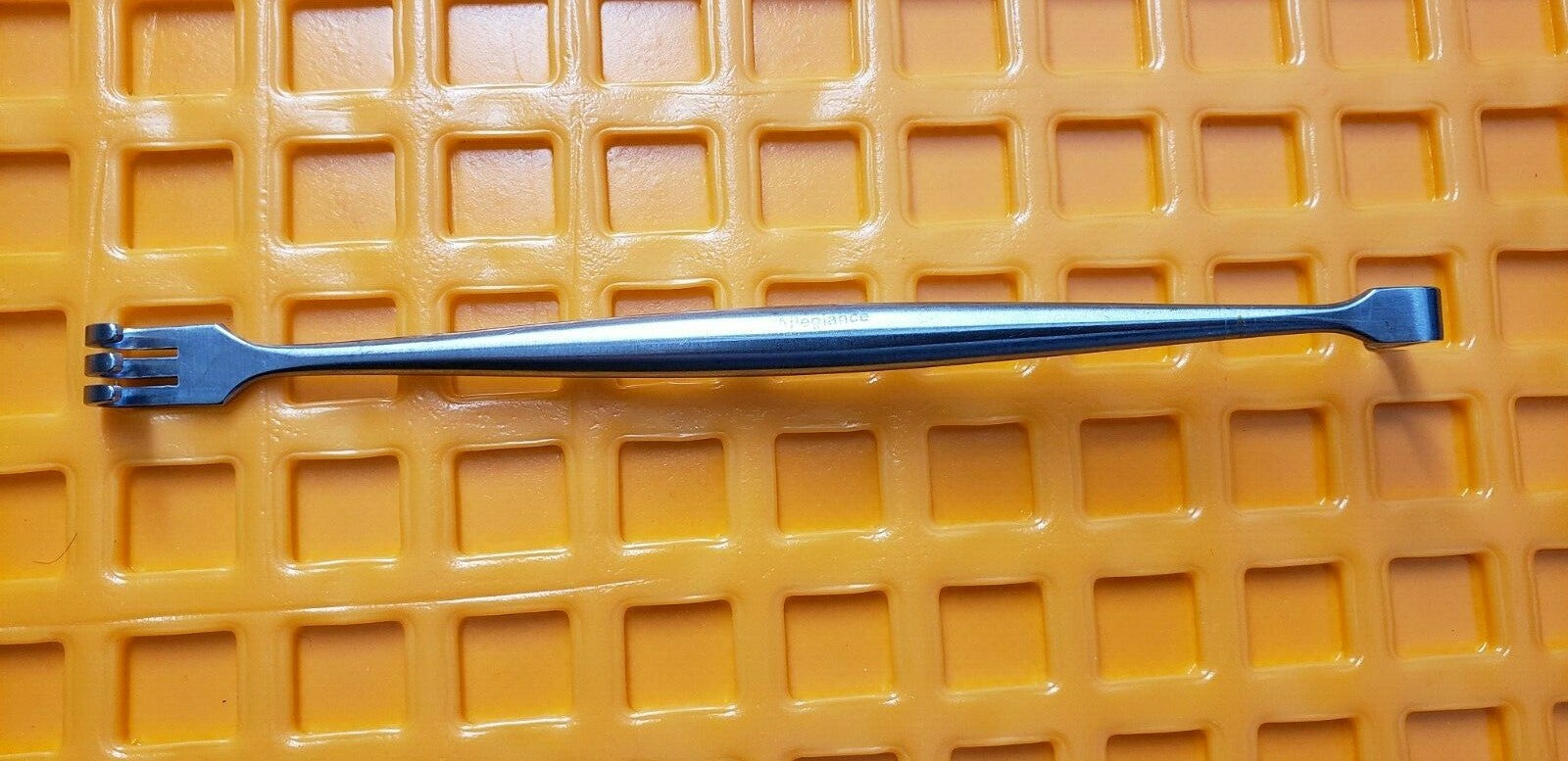 Allegiance Surgical Senn Mueller Retractor, 3 Prongs Blunt Double Ended