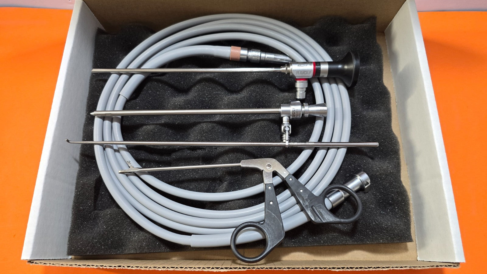 R.Wolf 8885.433 Arthroscope 4mm x 25* x17cm, Sheath & Fiber Optic Cable 8095.05