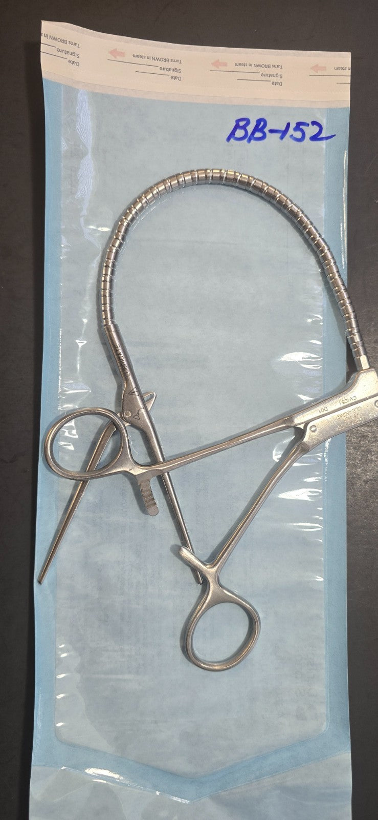 V. Mueller Surgical Crosgrove Forceps Fogarty Jaw Clamp REF: CV 1061