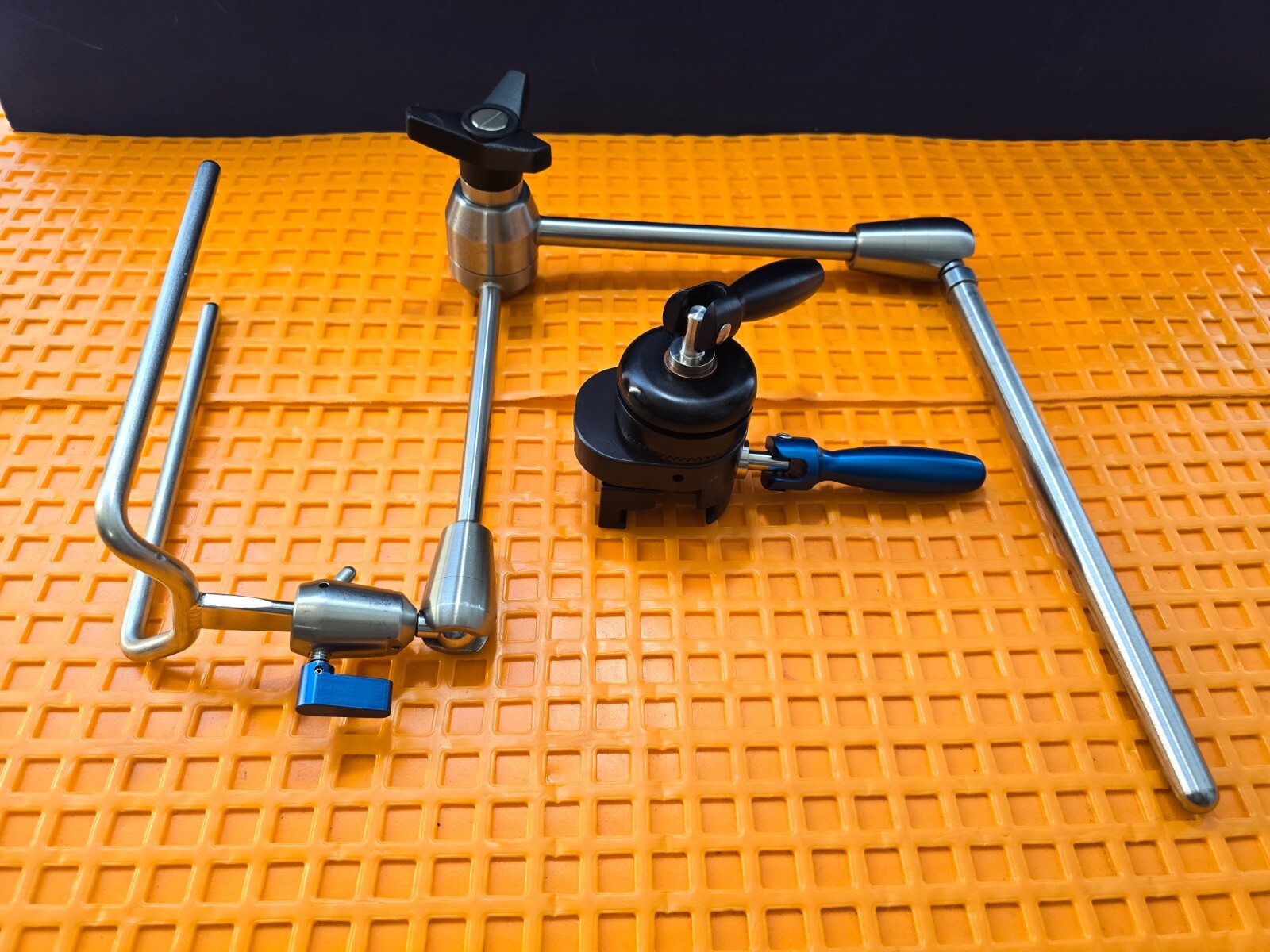 TSI Phantom ML Angled Table Mounted Arm Quick Connect with Automated Rail Clamp