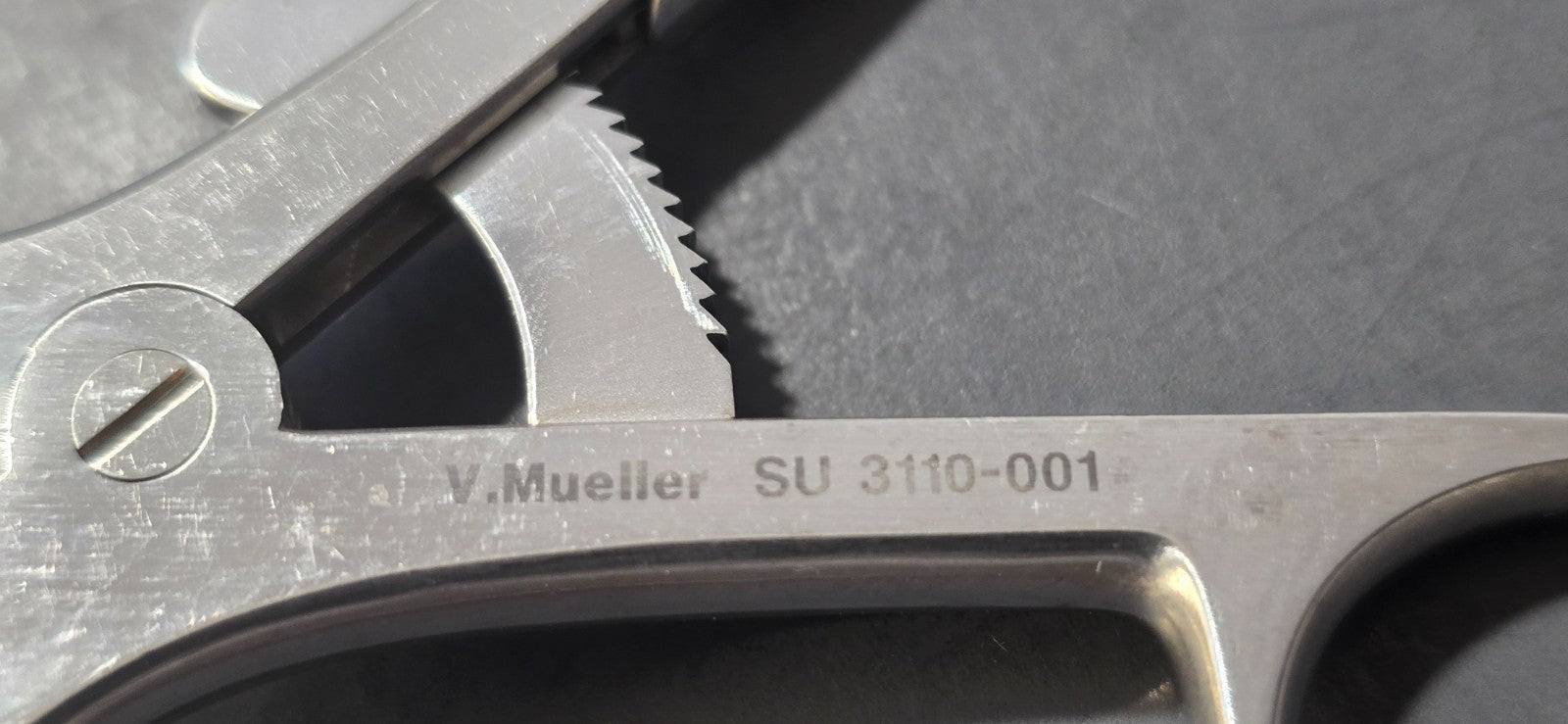 V.Mueller Surgical Weitlaner Retractor 5.5" 3x4 Blunt with ratchet.