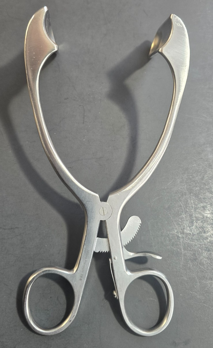 Miltex Premium 28-6 Surgical Barr Anal Retractor 6 3/4" with Ratchet