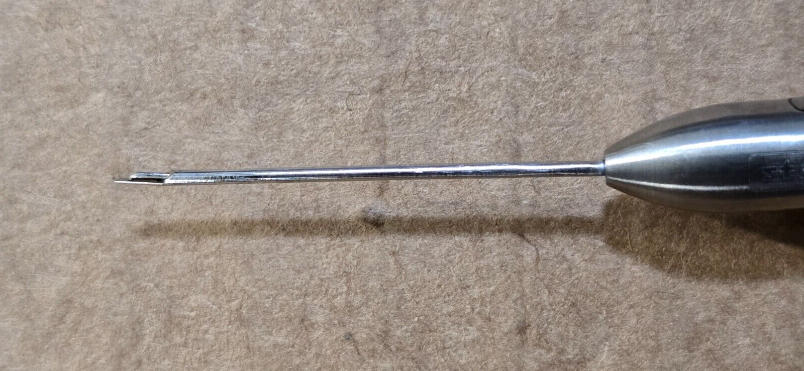 Alcon / BAUSCH&LOMB CX7100 Ophthalmic Vertical Scissors Handpiece