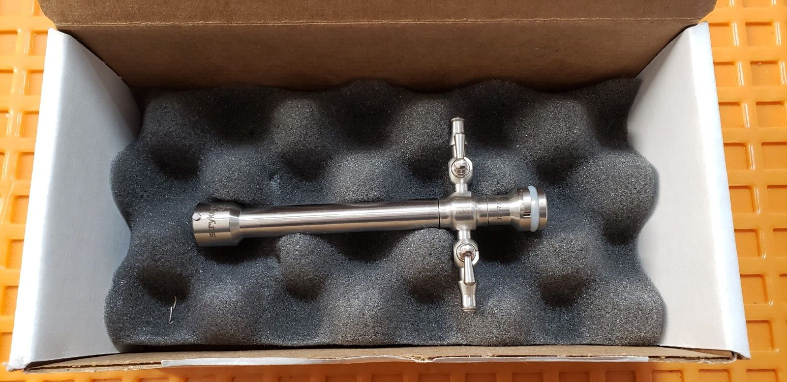 Stryker 377-727-550 Hip Scope Bridge Arthroscopy Instruments w- Dual Stopcocks.