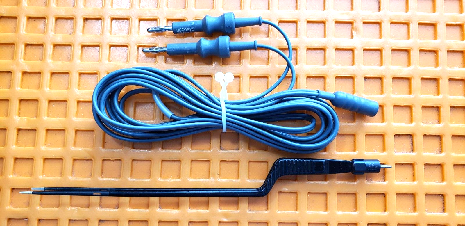 Medtronic 9569572 Surgical Bissinger Bipolar Forceps 9" Straight &Cable Reusable