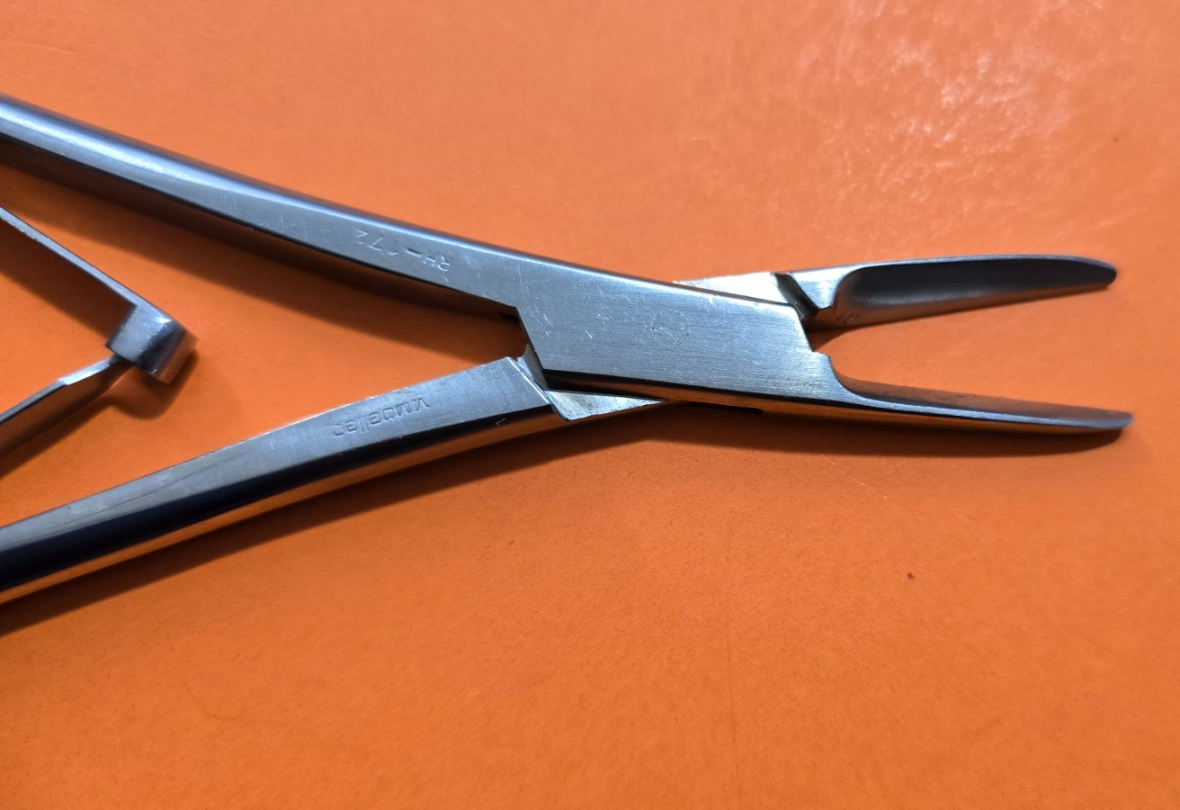 V.Mueller RH 1720 Orthopedic Ruskin Micro Cutting Forceps 7" Straight