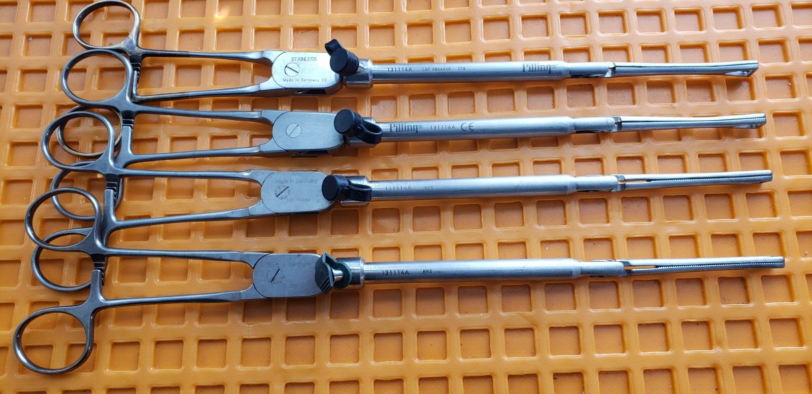 Pilling 131114A Surgical Landreneau Pennington Grasping Forceps Straight, 11"