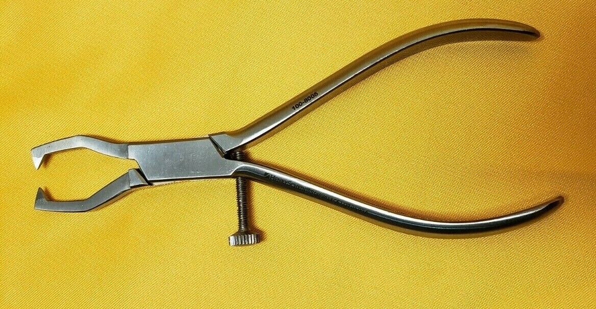 Henry Schein 100-8005 Surgical Dental Band Remover Plier with Set Screw.