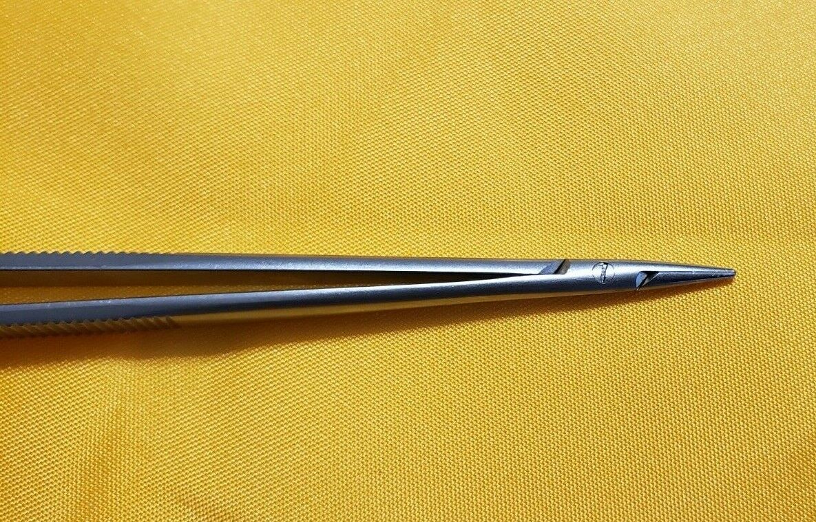 Aesculap FD45 Jacobson Micro Needle Holder 7.25" Smooth Jaw without Lock