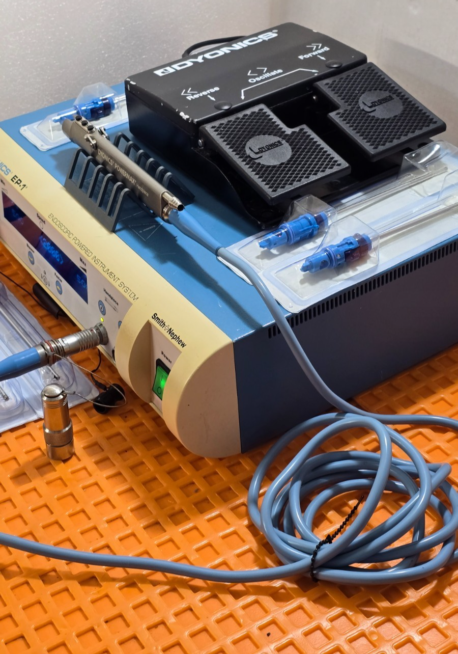 Dyonics Powermax Shaver Handpiece System. Dyonics EP1 Processor &Foot Switch
