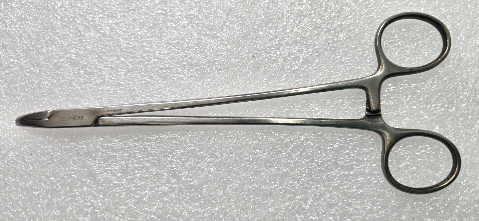 Pilling 34-3020 Surgical Needle Holder 8" Carbide Jaws Curved