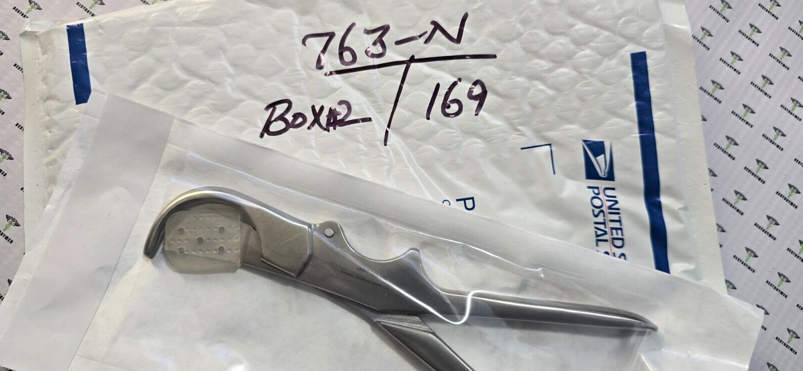 Jarit 300-302 Surgical Gluck Rib Shears 7.5"