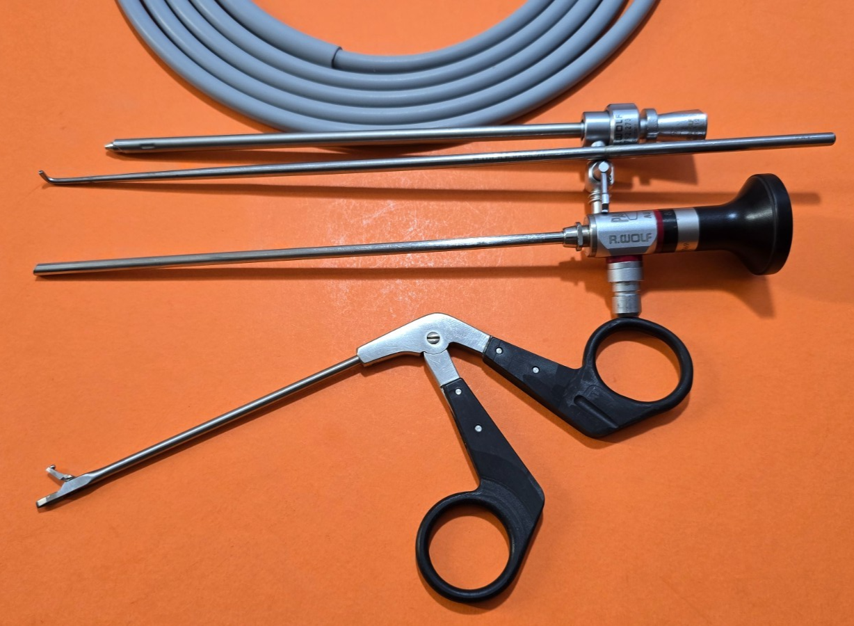 R.Wolf 8885.433 Arthroscope 4mm x 25* x17cm, Sheath & Fiber Optic Cable 8095.05