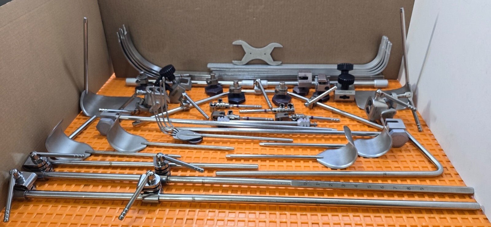 Omni-Tract Surgical Retractor Set with Sterilization Box. (Made in USA)