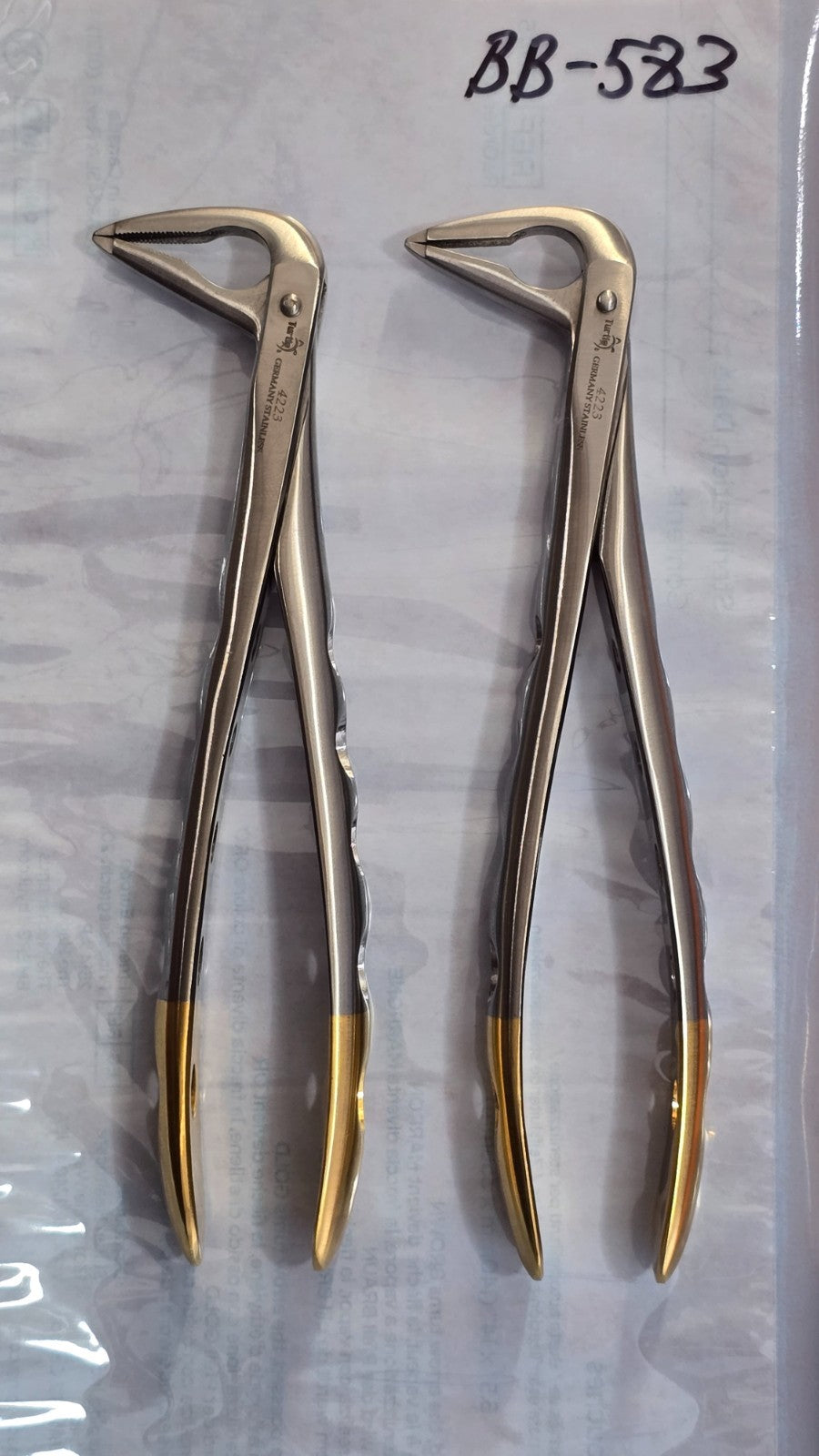 Turtle Dental Atraumatic Extracting Forceps #4223