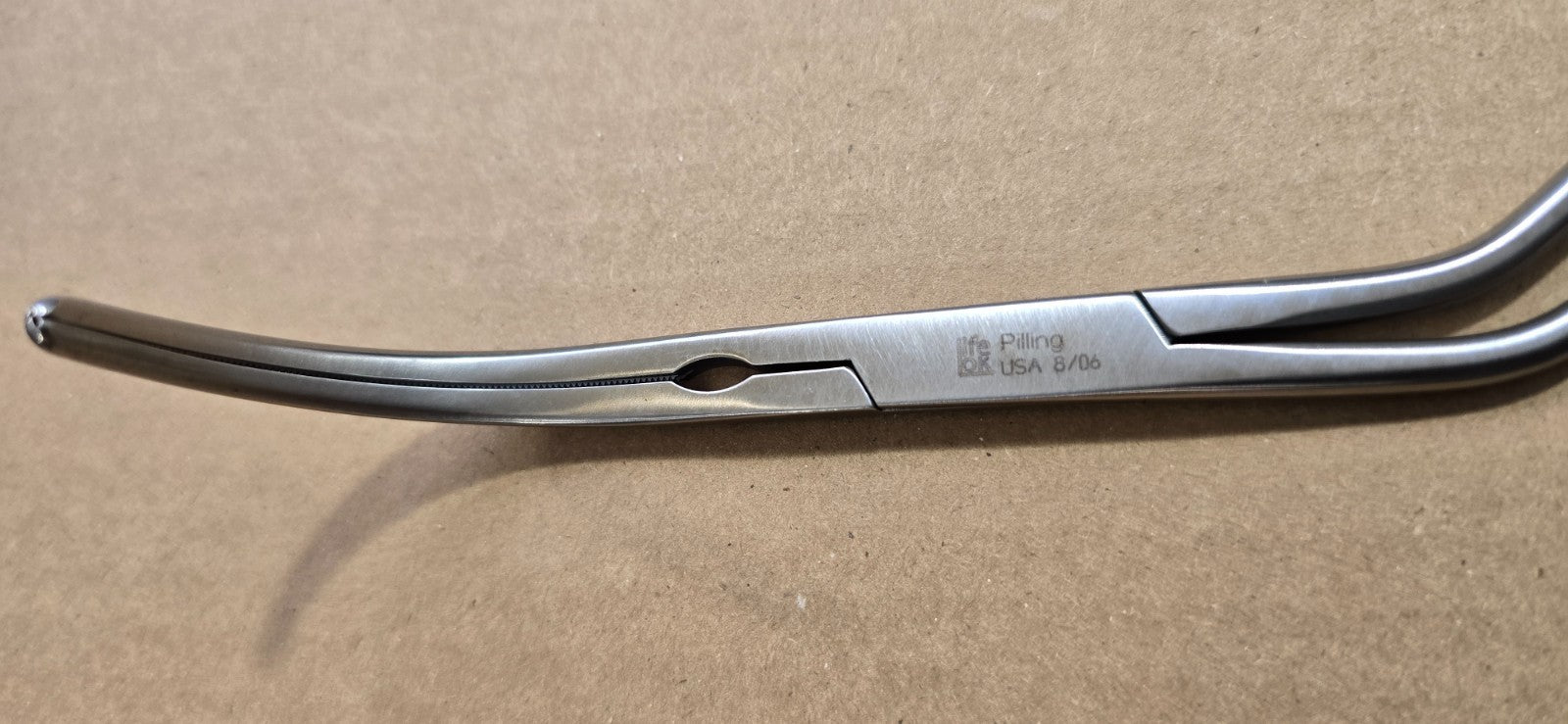 Pilling 15-00264 Surgical Debakey Clamp 9.5" Angled Shanks Curved