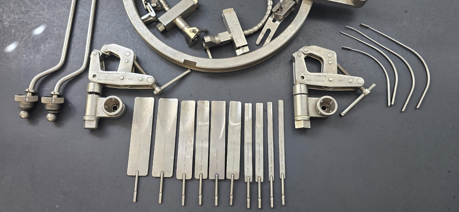 Codman Surgical Budda Halo Neuro Retractor Set with Tray