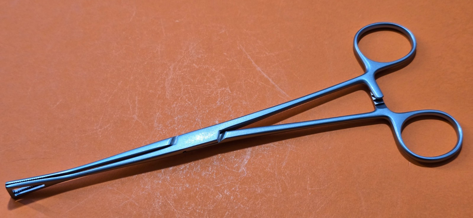 V. Mueller CH 1590 Surgical Pennington Forceps 8" Triangular Serrated Jaws