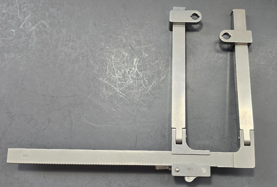 Ruggles Redmond RB2601B orthopedic Lumbar Track Retraction System
