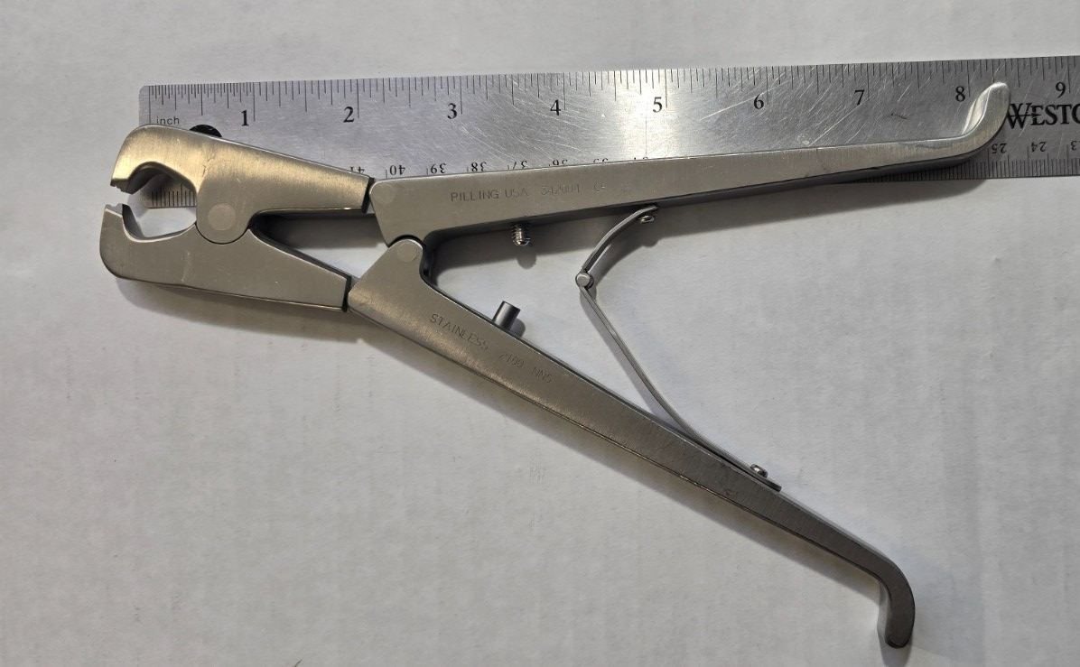 PILLING Surgical 34-2004 Sternal Thoracic Crimper 8.5"