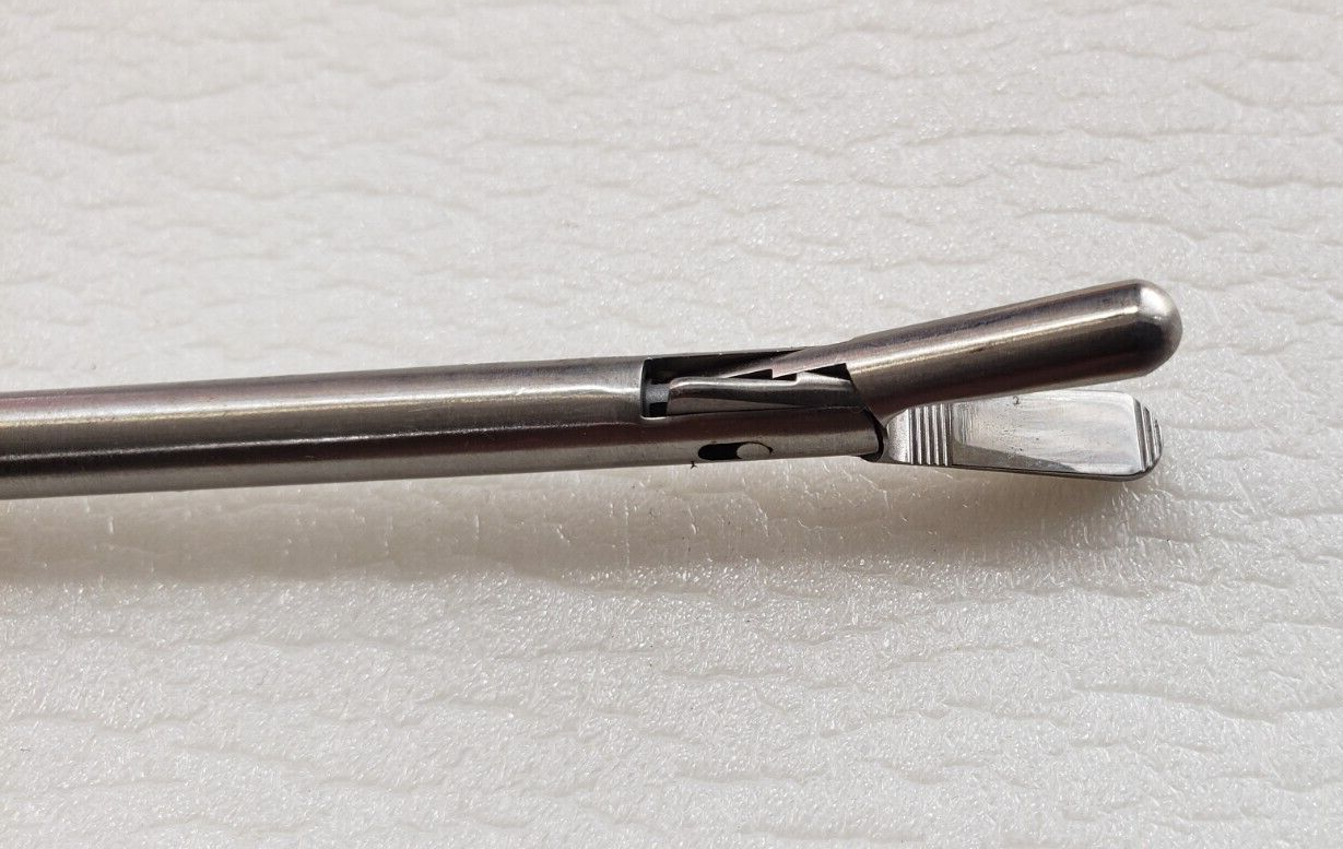 Weck Surgical Laparoscopic 5mm Removing Forceps REF: 544121