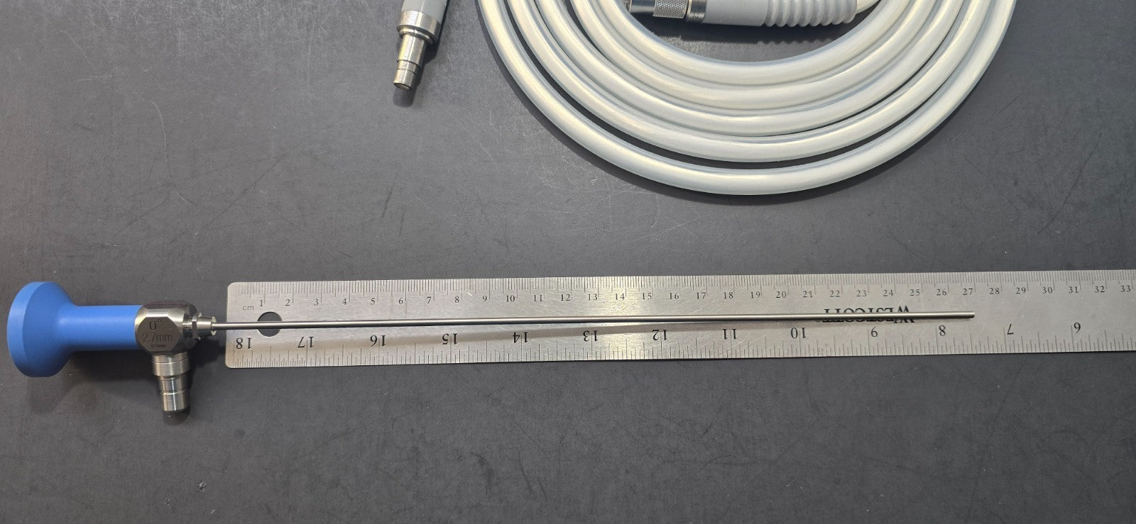 Stryker 2.7mm x 0° x 28cm Telescope with Fiber Optic Cable.