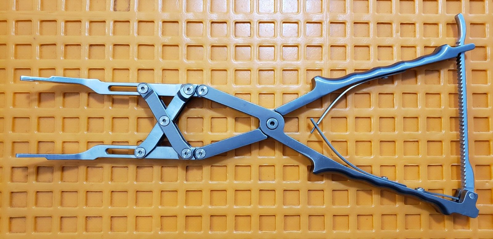 Medtronic SOFAMOR DANEK Spine Orthopedic Parallel Compressor 14" w-Ratchet